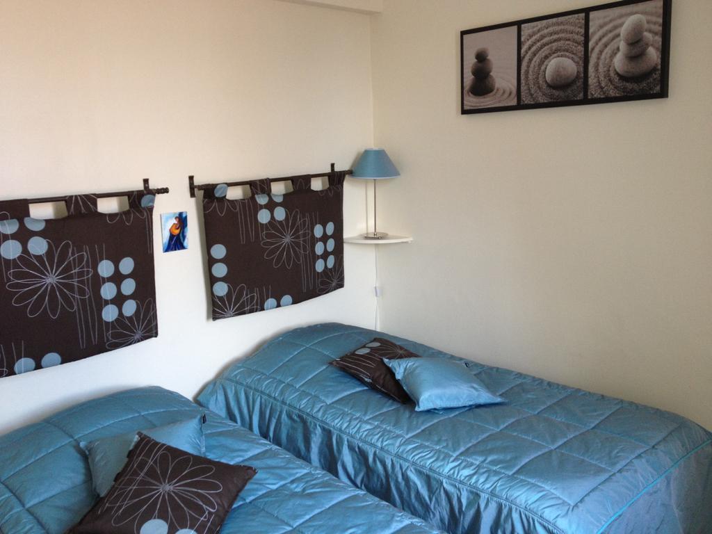 Comme A La Maison Bed and Breakfast Tours-sur-Marne Zewnętrze zdjęcie